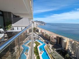 SUNSET CLIFFS superb apartment，位于贝尼多姆的酒店