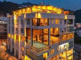 Moustache Rishikesh Luxuria, hostel in Rishīkesh