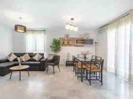 Chalet con piscina a 10 minutos de Granada