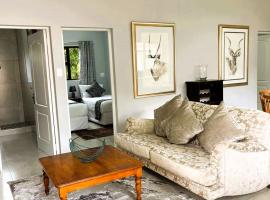 3A Annie's Place Rawdons Country Estate, Hotel in Nottingham Road