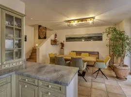 AD1716 Apartments