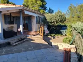 Jolie petite Maison, Clim, résidence avec piscine à 5mn circuit Paul Ricard