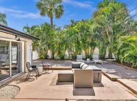 Live a Comfortable Stay at this Charming House