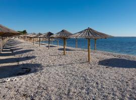 Bojo, No 1, hotel in Vir