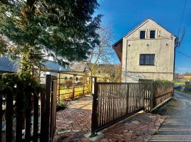 Pokoj pod Milešovkou, hotel in Velemín