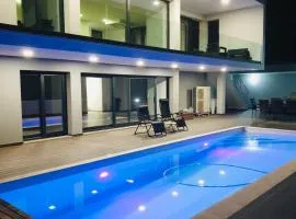 DomLina Luxury House