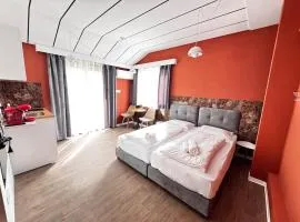 Modern Studio Nr 10 private Kitchenette and Bathroom