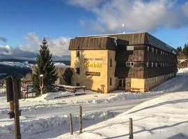 Horský Hotel Kubát, hotel na Benecku