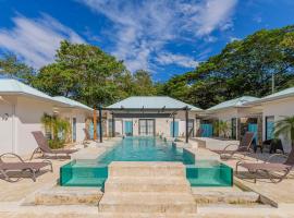 Villas VR Beachwalk Avellanas, hotel a Playa Avellana