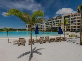 Nuevo, Exclusivo Apto 2BR Laguna Cristalina, hôtel à La Siriaca