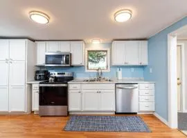 Cedar Cove Cottage by Simple Life Rentals