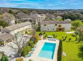 Villa Le Vieux Mas by Villa Plus