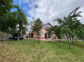 Surami Comfort House, hotel em Surami