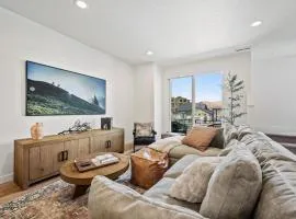 Modern Mountain Escape