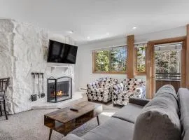 Laurelwood Condominiums 306