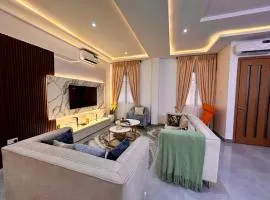 Providence LUXE 3 Bed Apartment
