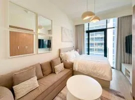 Luxury Studio near burj khalifa in Azizi Riviera