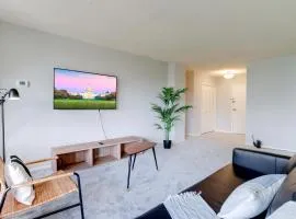 Apartment at Crystal City With Gym