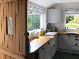 The Old Barn near St Ives - Rustic Charm & Space