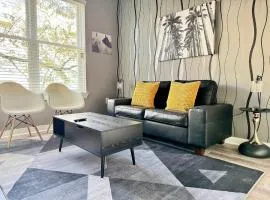 Luxury New 1B1B Private Balcony w Washer Dryer 525Pkwy