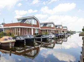 Modern Waterfront Retreat