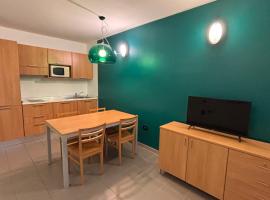 Appartamento Villaggio Olimpico Sestriere，塞斯特雷的溫泉住宿