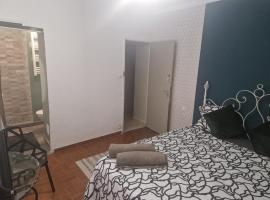 Une maison avec 3 chambres, hotel u gradu Bédarrides