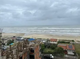 1 Dormitório, 50 metros do mar