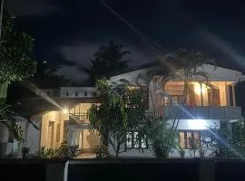 Oracle Residence