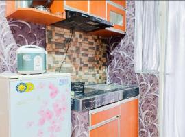 Green Lake View Apartment, hotel v destinaci Pondokcabe Hilir