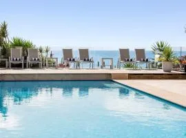 Solitary Views - Sapphire Beach