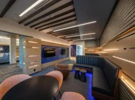 Holiday Inn Express & Suites Fort Walton Beach - Eglin Area by IHG、フォート・ウォルトン・ビーチにあるデスティン・フォート・ウォルトン・ビーチ空港 - VPSの周辺ホテル