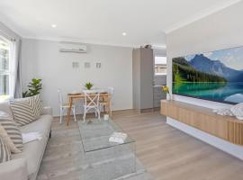 Frangipani Hideaway, hotel v destinaci Budgewoi