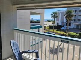 Seawall Breeze One bedroom Condo in Galveston, khách sạn ở Galveston