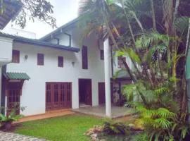 Arverne Villa Kandy