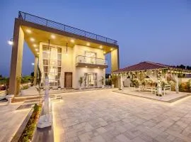 ELIVAAS Heaven in Hills Mountara 3 BHK Villa with Lounge & Pvt Pool