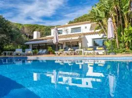Villa Les Oliveres - Lux Houses Experience