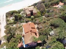 Villa Le Sirene on the beach