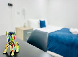 Central London Flats, perfect location to visit London!, hotel v Londýně