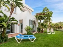 ViVi Homes - Casa Sereno Pool, Terrace & Garden