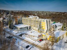 Hotel Polanica Resort & Spa, hotel with hot tubs in Polanica-Zdrój