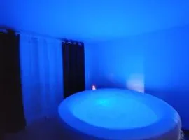 L09 Jacuzzi 5 Étoile by Villa Dengous