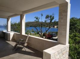Holiday House Soline, villa en Veli Rat