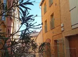 4SOL25 - Collioure charmante maison de village 150 m de la plage