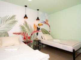 Parceros Med Hostel, hostel σε Μεδεγίν