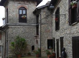 Il borgo come in un castello, hotel di Montabone