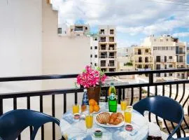 Seashells Apartments with terrace, just off the seafront in Bugibba - by Getawaysmalta