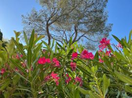 Les Calanques de Saint-Aygulf, hotel v destinaci Saint-Aygulf