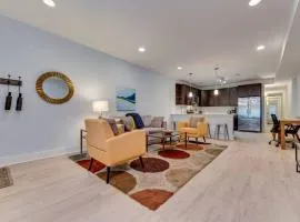 Luxe 2BD2BA Townhouse in Hip Area - Near Metro
