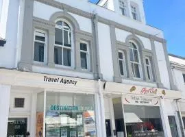 Bright~ Town Center~ 2 bed~Penzance